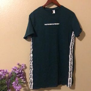 DIVIDED by H&M The Future is Present Sz 8